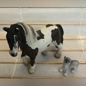Schleich Tinker Stallion & Wolf Pup Figurines Farm World & Wildlife Collection